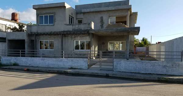Casa de 4 cuartos y 4 baños por $ 250.000 en Cienfuegos, Cienfuegos