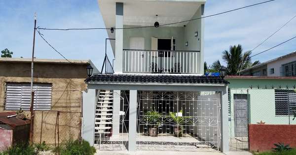 Casa de 4 cuartos, 5 baños y 1 garaje por $ 180.000 en Cienfuegos, Cienfuegos
