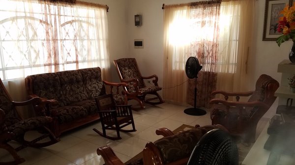 Casa de 3 cuartos y 1 garaje por $ 105.000 en Cienfuegos/Cienfuegos/Punta Gorda