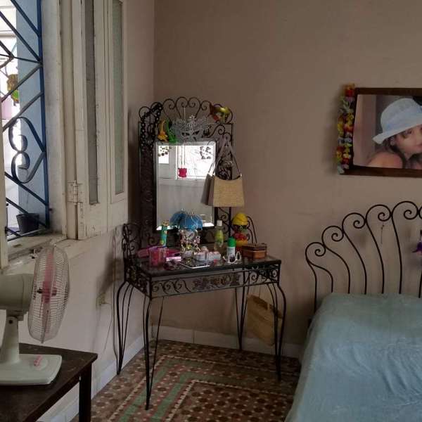 HEC805: Casa de 5 cuartos, 4 baños y 1 garaje por $ 95.000 en