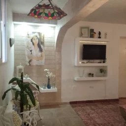 Apartamento de 3 cuartos y 1 baño por $ 30.000