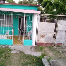 Casa de 2 cuartos, 1 baño y 1 garaje por $ 23.000