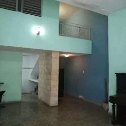 Casa de 3 cuartos, 2 baños y 1 garaje por $ 40.000