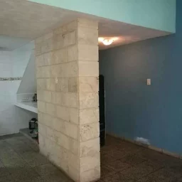 Casa de 3 cuartos, 2 baños y 1 garaje por $ 40.000