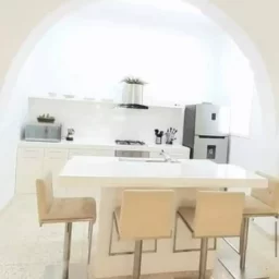 Casa de 4 cuartos, 3 baños y 1 garaje por $ 170.000