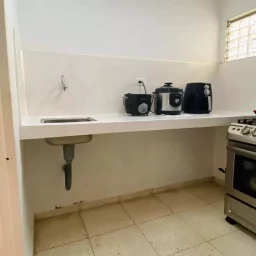 Casa de 4 cuartos, 3 baños y 1 garaje por $ 170.000