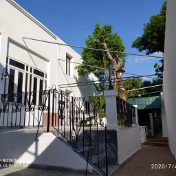 Casa de 8 cuartos, 6 baños y 1 garaje por $ 79.000