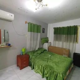 Casa de 4 cuartos, 3 baños y 1 garaje por $ 75.000