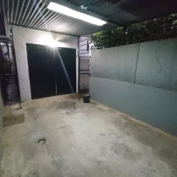 Casa de 4 cuartos, 3 baños y 1 garaje por $ 80.000