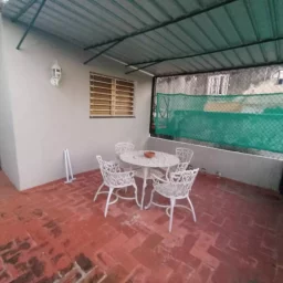 Casa de 4 cuartos, 3 baños y 1 garaje por $ 75.000