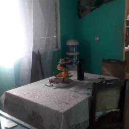 Casa de 3 cuartos y 2 baños por $ 18.000