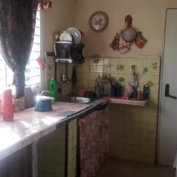 Casa de 3 cuartos y 2 baños por $ 18.000