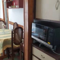 Casa de 2 cuartos y 1 baño por $ 10.000