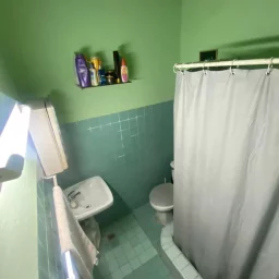 Apartamento de 2 cuartos y 1 baño por $ 12.000