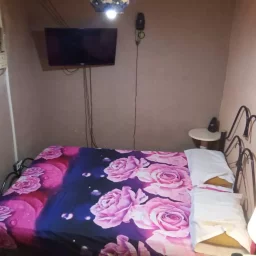 Casa de 3 cuartos y 1 baño por $ 5.500