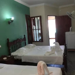 Casa de 3 cuartos y 3 baños por $ 70.000