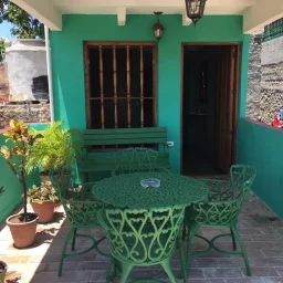 Casa de 3 cuartos y 3 baños por $ 70.000