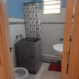 Apartamento de 2 cuartos y 1 baño por $ 22.000