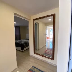 Casa de 4 cuartos, 5 baños y 1 garaje por $ 550.000