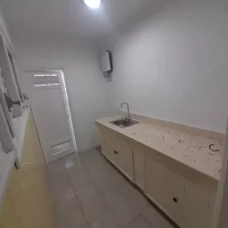 Apartamento de 2 cuartos y 2 baños por $ 50.000