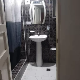 Apartamento de 3 cuartos y 1 baño por $ 20.000