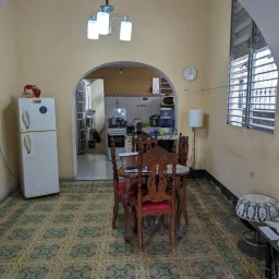 Casa de 3 cuartos y 1 baño por $ 45.000