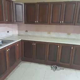 Casa de 7 cuartos y 7 baños por $ 350.000