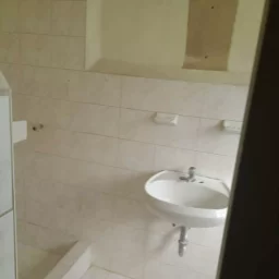 Casa de 7 cuartos y 7 baños por $ 350.000