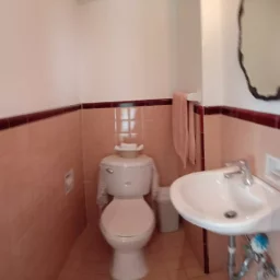 Casa de 5 cuartos y 4 baños por $ 160.000