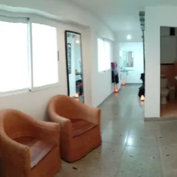 Casa de 5 cuartos y 4 baños por $ 160.000