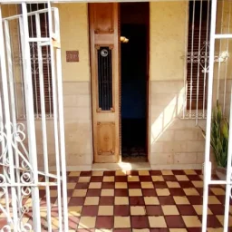 Casa de 3 cuartos y 2 baños por $ 31.000