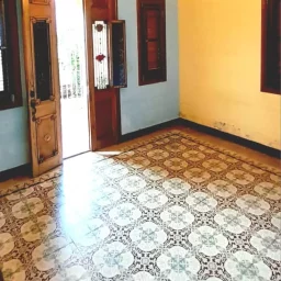 Casa de 3 cuartos y 2 baños por $ 31.000