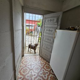 Casa de 3 cuartos, 1 baño y 1 garaje por $ 18.000