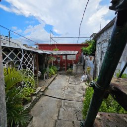 Casa de 3 cuartos, 1 baño y 1 garaje por $ 18.000