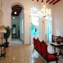 Casa de 5 cuartos y 5 baños por $ 115.000