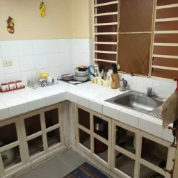 Casa de 6 cuartos y 4 baños por $ 60.000