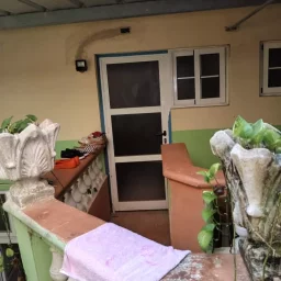 Casa de 6 cuartos y 4 baños por $ 60.000