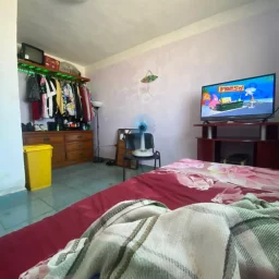 Casa de 2 cuartos y 1 baño por $ 14.000