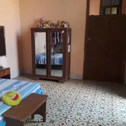 Casa de 5 cuartos y 2 baños por $ 40.000