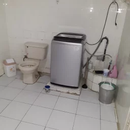 Casa de 5 cuartos y 2 baños por $ 40.000