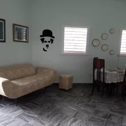 Casa de 2 cuartos y 1 baño por $ 20.000