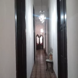 Casa de 8 cuartos y 3 baños por $ 90.000