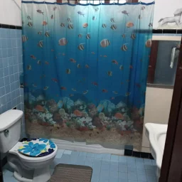 Casa de 8 cuartos y 3 baños por $ 90.000