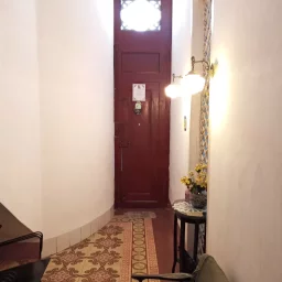 Casa de 8 cuartos y 3 baños por $ 90.000