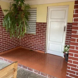 Casa de 2 cuartos y 2 baños por $ 45.000