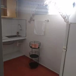 Casa de 2 cuartos y 2 baños por $ 45.000