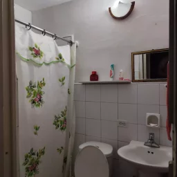 Casa de 3 cuartos y 3 baños por $ 65.000