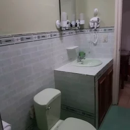 Apartamento de 2 cuartos y 2 baños por $ 45.000