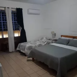 Apartamento de 2 cuartos y 2 baños por $ 45.000