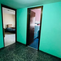 Casa de 3 cuartos, 3 baños y 1 garaje por $ 85.000